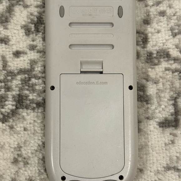 Texas Instruments TI-84 Plus Silver Edition Graphing Calculator With Cover- Gray - Picture 4 of 10